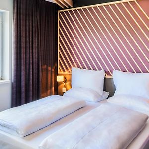 Superior Zimmer mit Kingsize-Bett